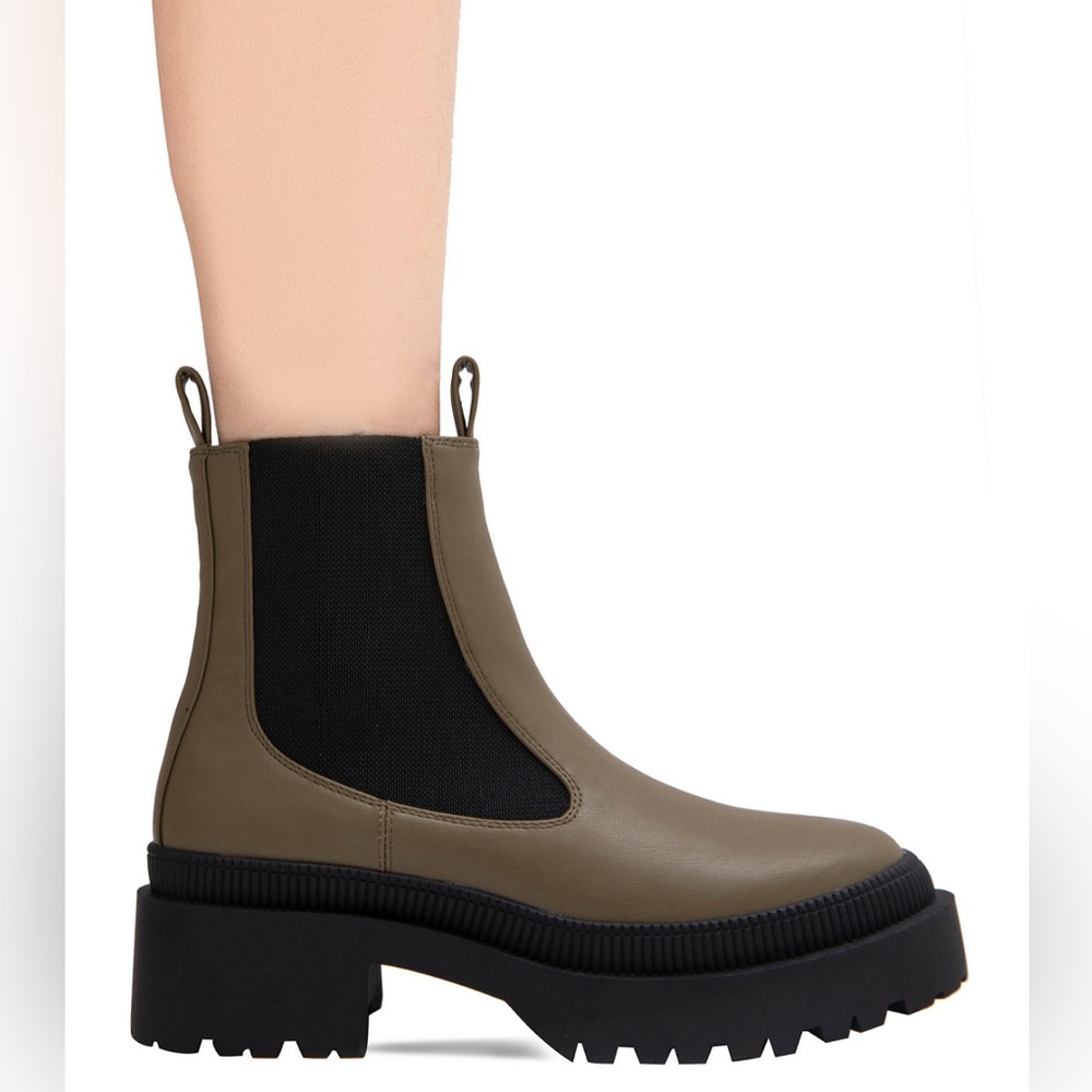 BCBGeneration Women's Marie Chelsea Booties